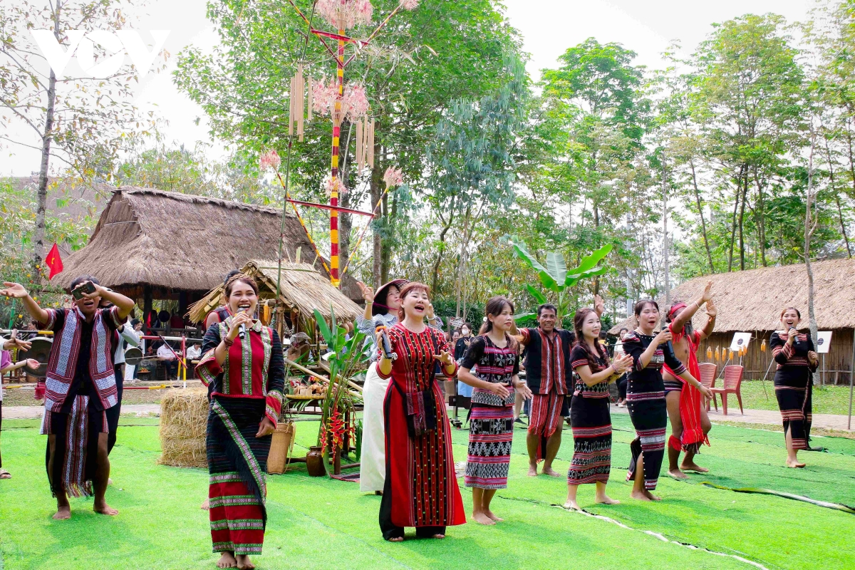  xuan goi tu buon lang - thanh am van hoa s tieng hinh anh 9