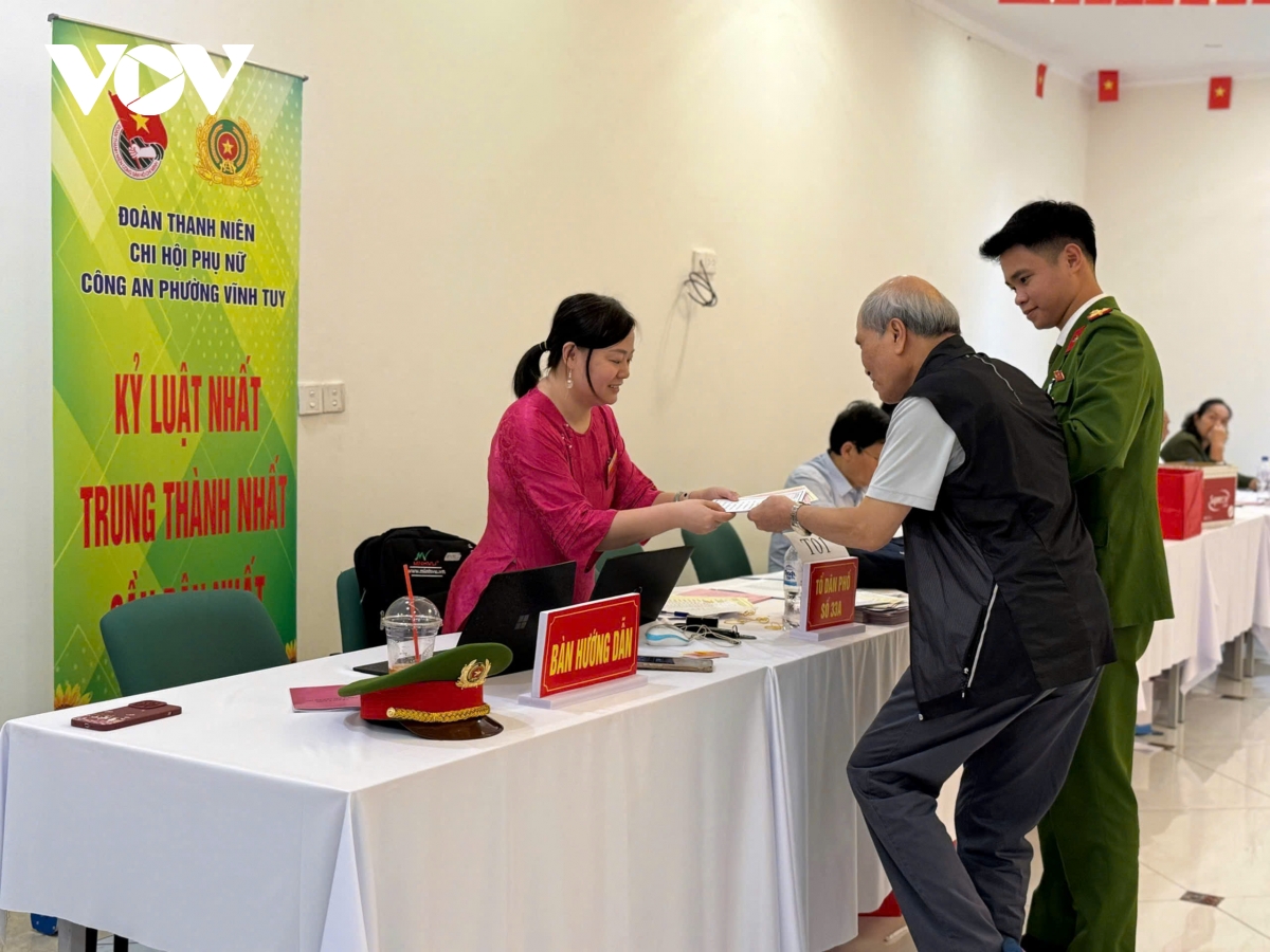 Toàn cảnh ngày bầu cử 15/3: Những hình ảnh xúc động từ khắp mọi miền