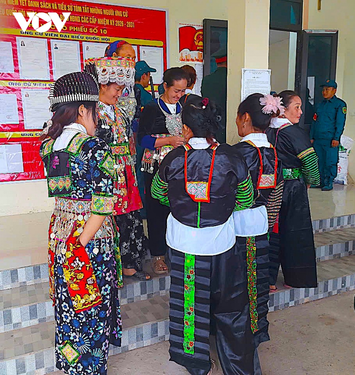 ngay hoi non song noi reo cao, bien gioi nghe an hinh anh 3