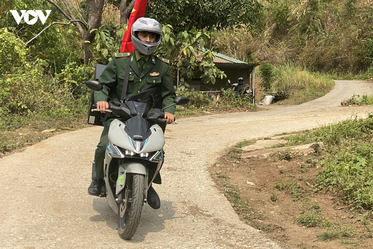 ron rang khong khi bau cu noi bien cuong lai chau hinh anh 5