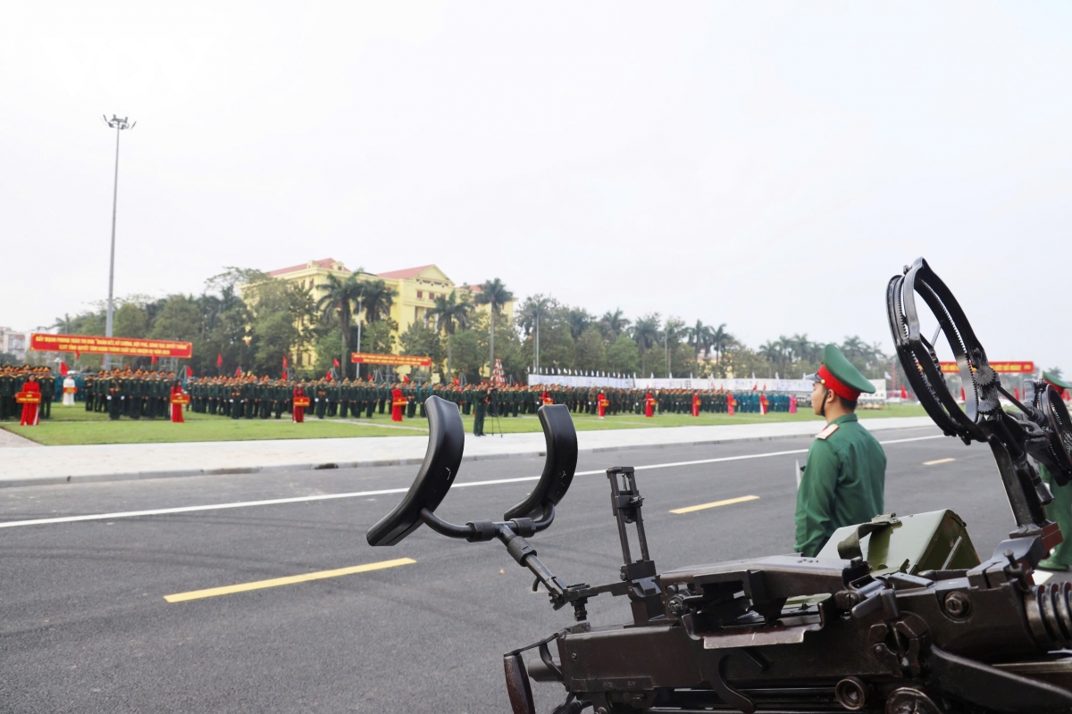 bo chqs hung yen ra quan huan luyen, nang cao chat luong san sang chien dau hinh anh 2