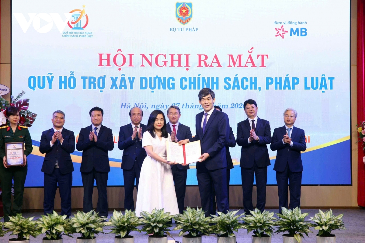 Bộ Tư pháp tổ chức Hội nghị ra mắt Quỹ hỗ trợ xây dựng chính sách, pháp luật
