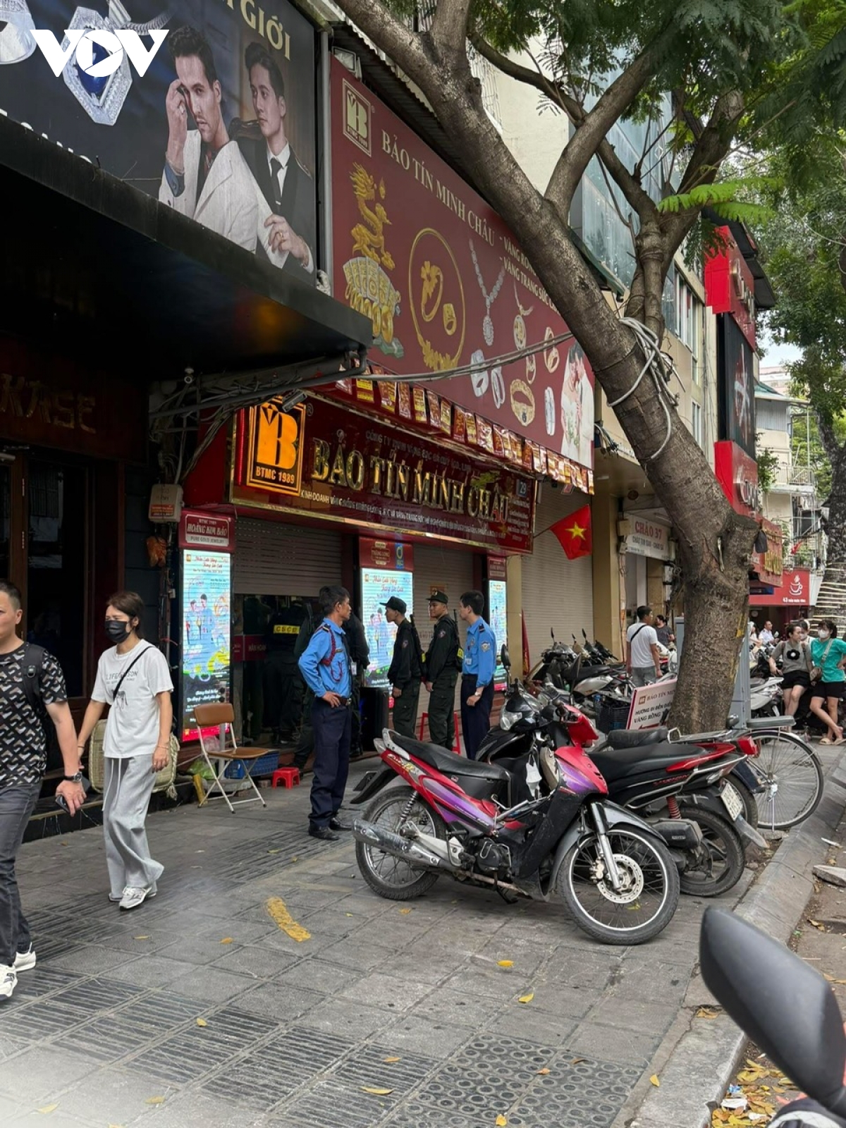 Bảo Tín Minh Châu thông tin việc công an bất ngờ xuất hiện tại các cơ sở kinh doanh