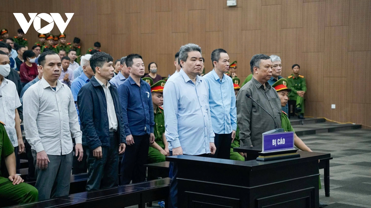 xet xu cuu thu truong hoang van thang giam doc xin ban 175 cay vang de khac phuc hinh anh 2