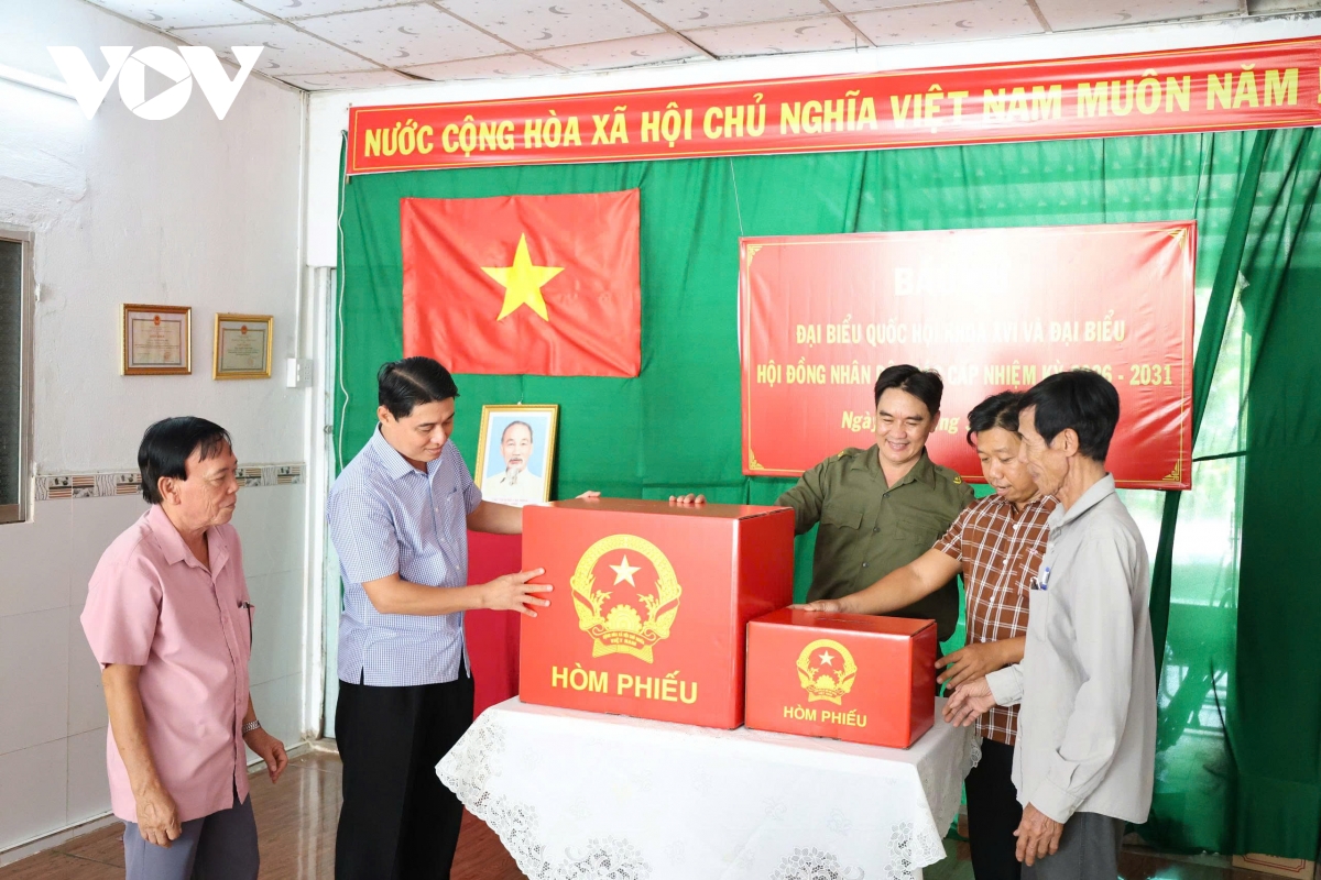 Nhiều tỉnh, thành trên cả nước sẵn sàng cho ngày hội bầu cử