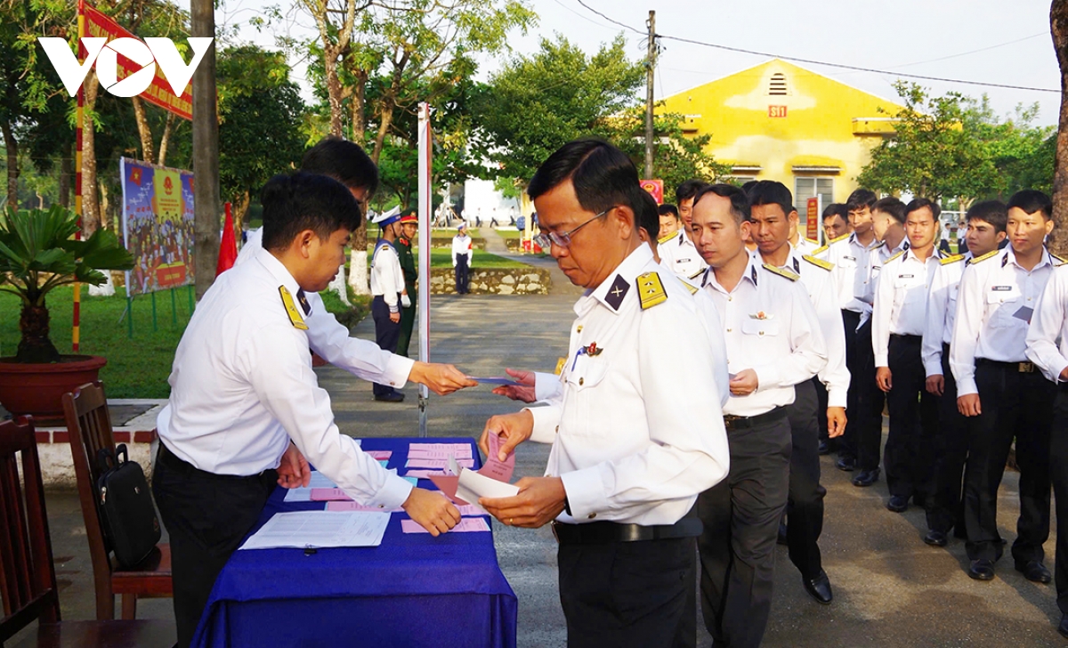 100 can bo, chien si vung 3 hai quan tham gia ngay hoi toan dan hinh anh 1