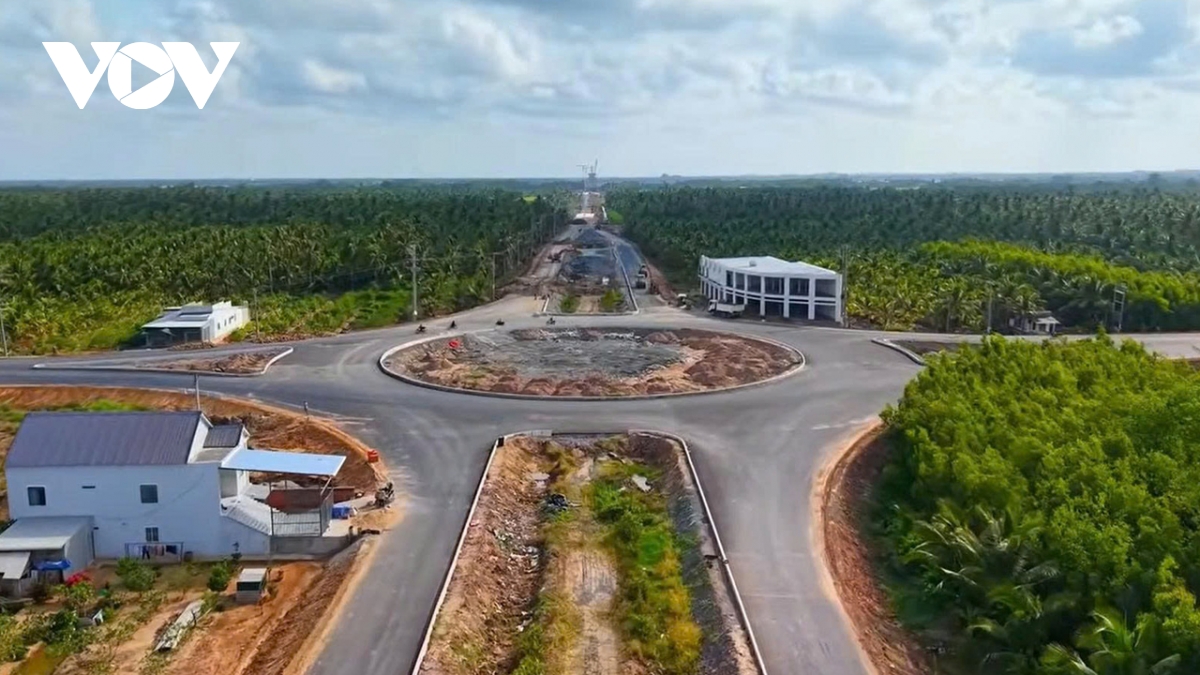 Day nhanh tien do thi cong cau Dai ngai 1 som dua cong trinh vao su dung hinh anh 1