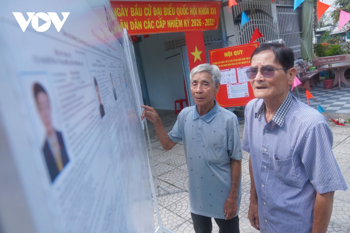 cu tri quan tam lua chon dai bieu du duc, du tai hinh anh 3