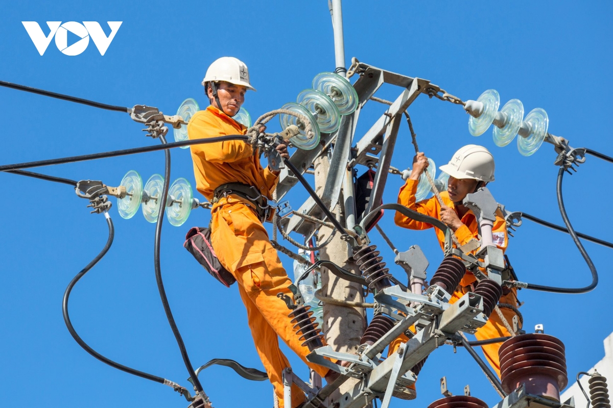 evncpc san sang dam bao cung cap dien an toan, lien tuc phuc vu ngay bau cu hinh anh 3