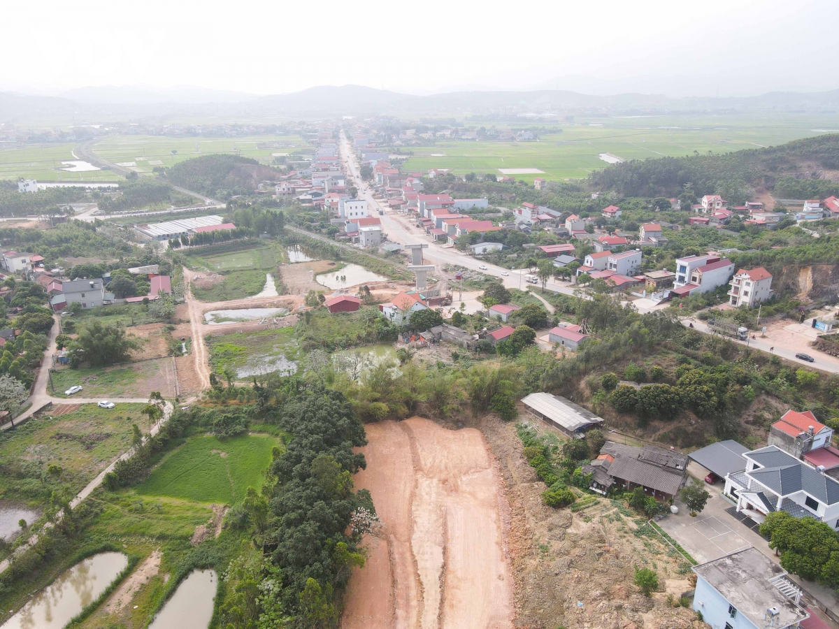 can canh cau cam ly o bac ninh, noi duong bo voi duong sat sap hoan thanh hinh anh 8