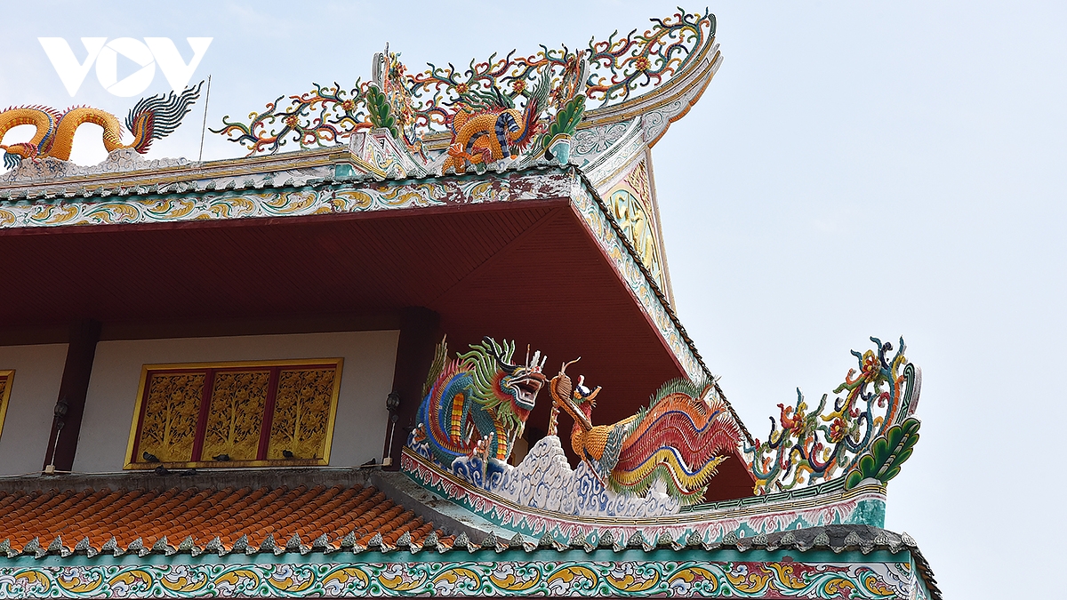 khanh tho - ngoi chua viet doc dao tai tinh kanchanaburi thai lan hinh anh 14