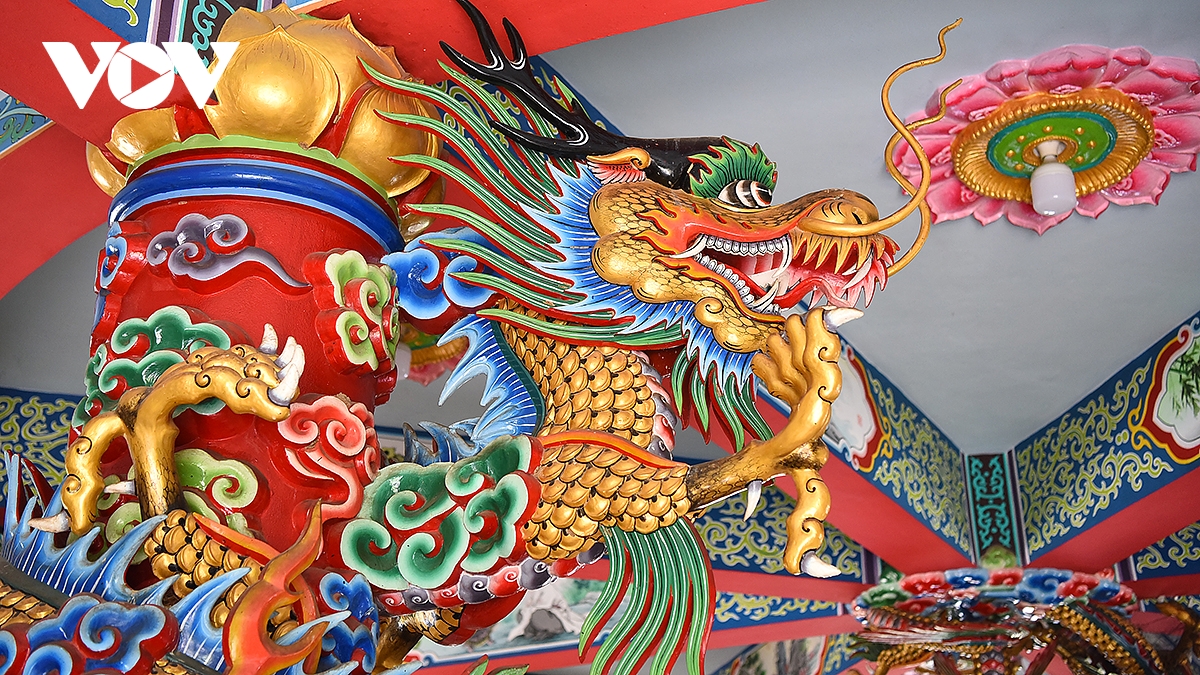 khanh tho - ngoi chua viet doc dao tai tinh kanchanaburi thai lan hinh anh 16