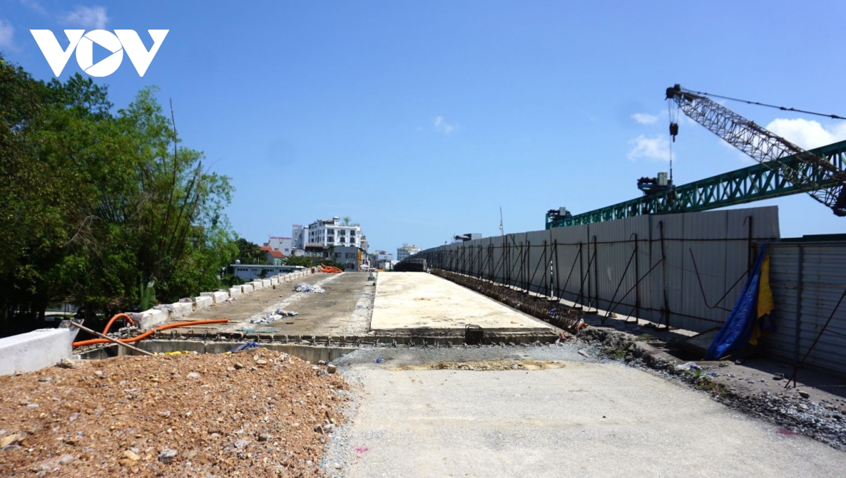 Dự án Cầu Vỹ Dạ thành phố Huế chậm tiến độ, xem xét xử lý hợp đồng nhà thầu