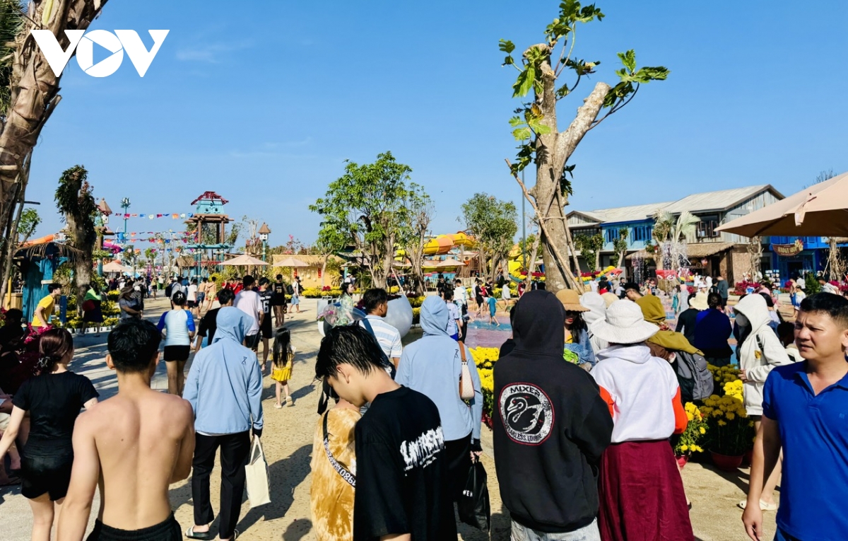 cong vien nuoc dat ky luc the gioi tai vung tau uu dai cho sinh vien hinh anh 2