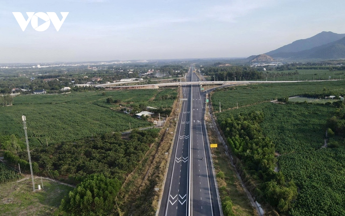 Đề xuất thông xe 37km dự án cao tốc Biên Hòa - Vũng Tàu trước 31/3