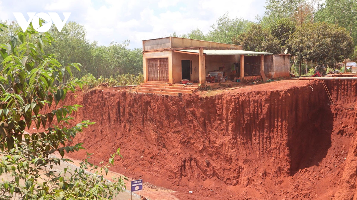 xu ly nha thau vu nha dan treo mep vuc o Dong nai hinh anh 3