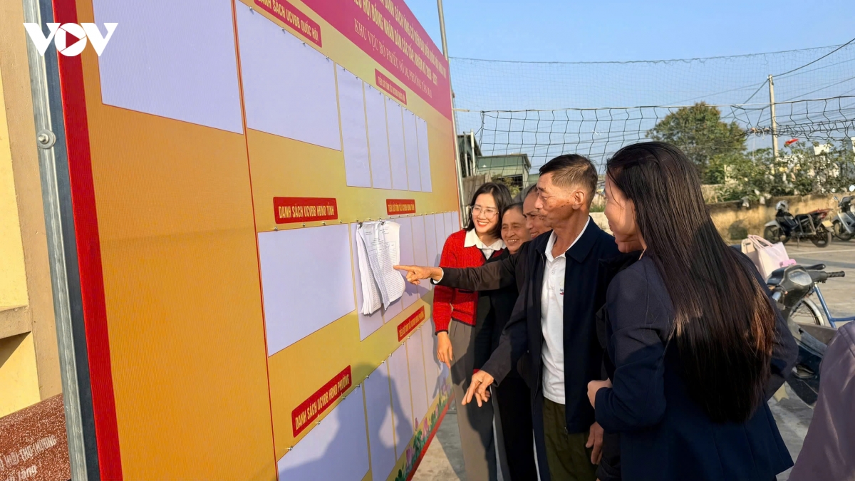 san sang cho bau cu som tai 55 khu vuc mien nui, bien gioi nghe an hinh anh 2