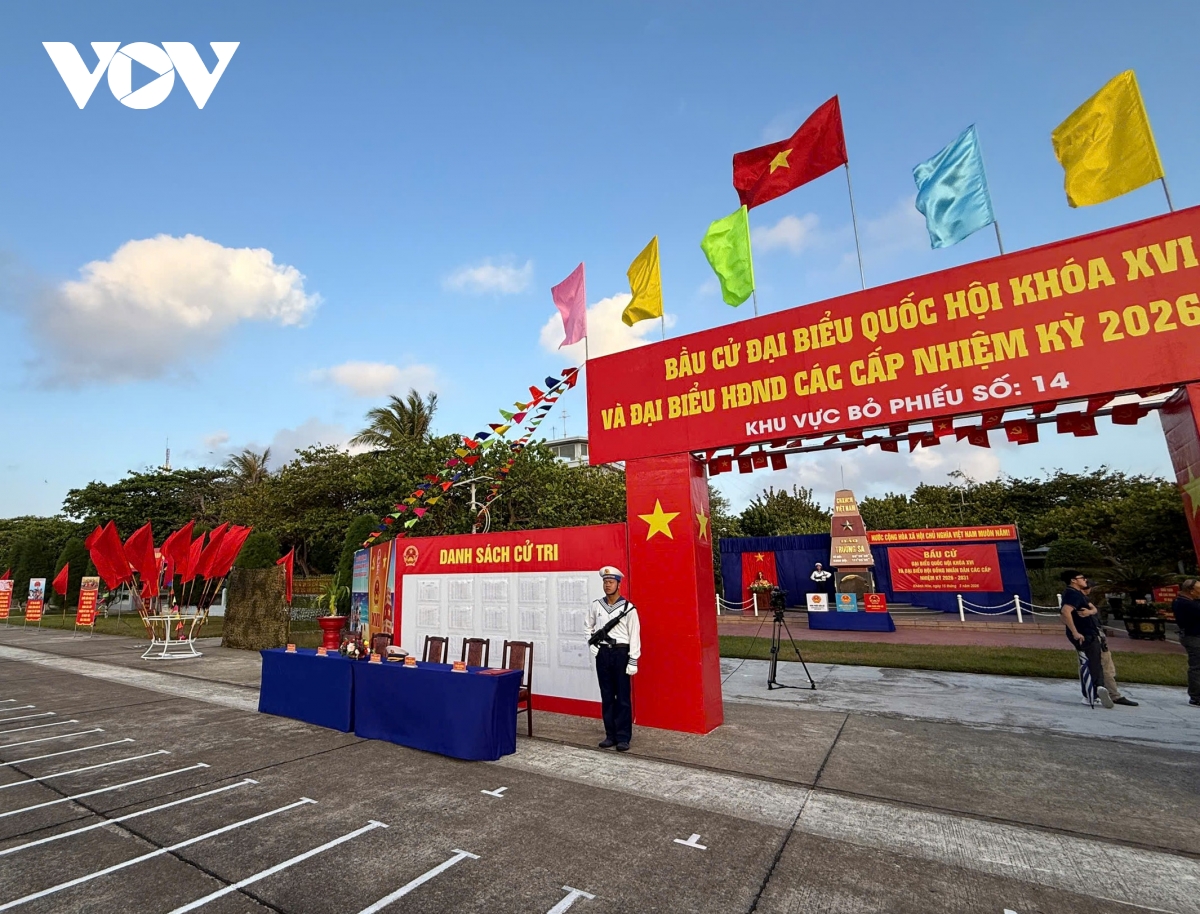 tong kiem tra cong tac bau cu tai dao truong sa, tinh khanh hoa hinh anh 2