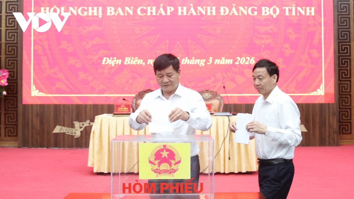 gioi thieu ong le van luong tai cu chu tich ubnd Dien bien voi so phieu tuyet doi hinh anh 1