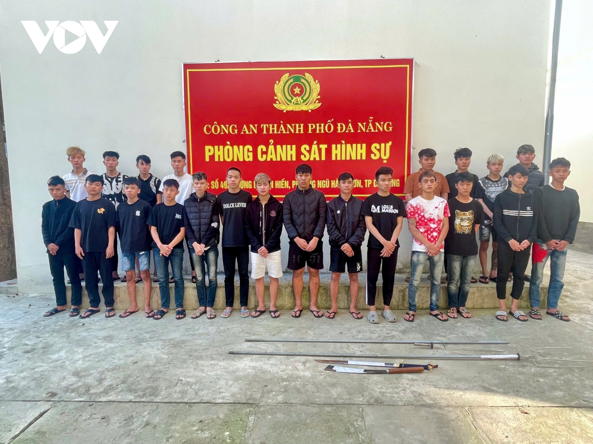 Da nang khoi to tam giu nhieu thanh, thieu nien lien quan vu hon chien tren duong hinh anh 1