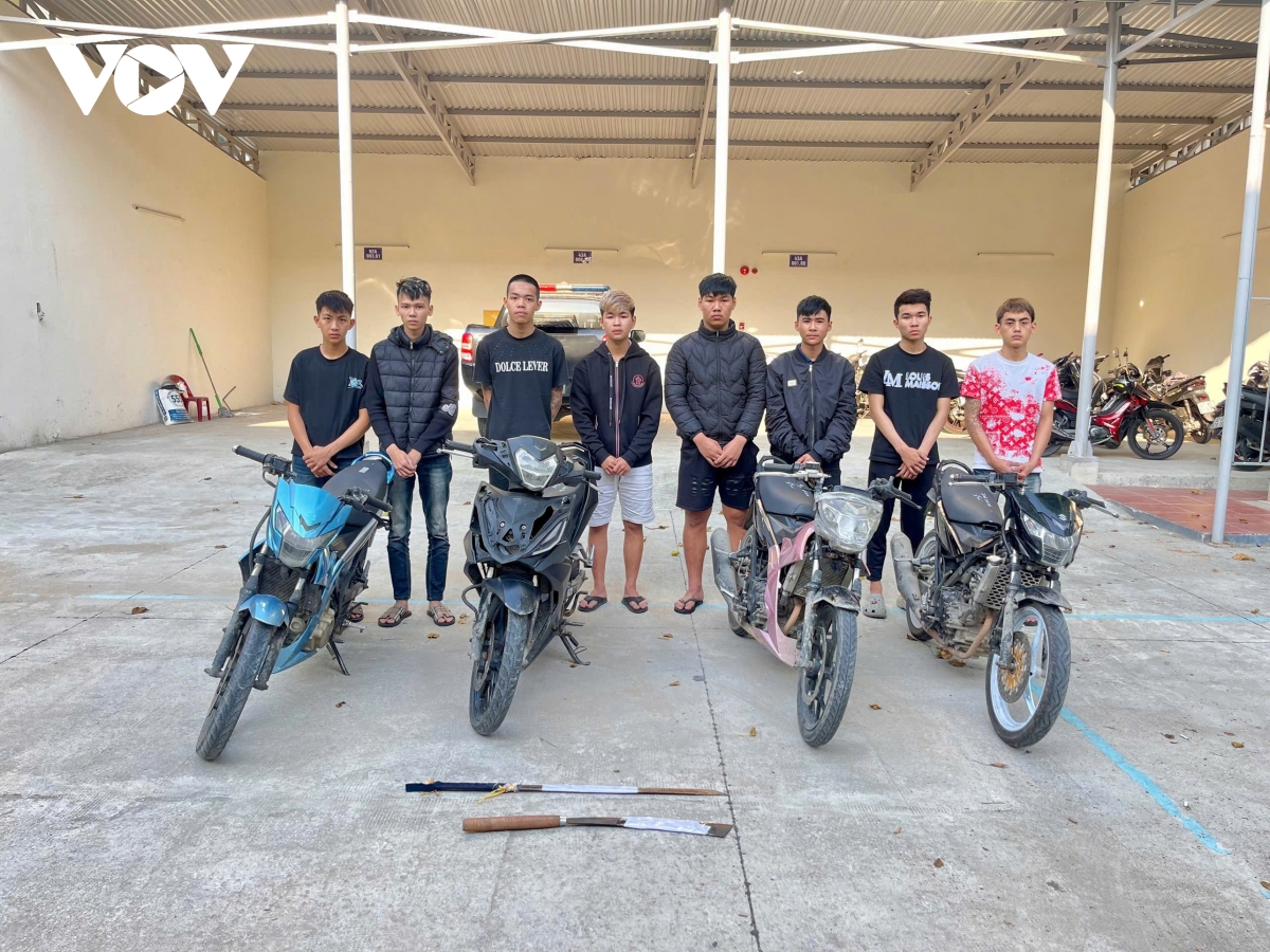 Da nang khoi to tam giu nhieu thanh, thieu nien lien quan vu hon chien tren duong hinh anh 3