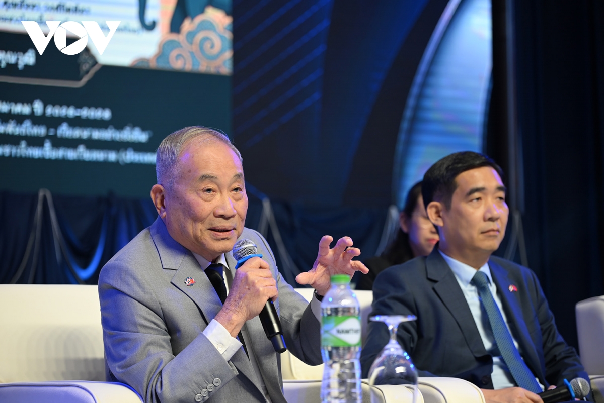 nguoi thai goc viet mach ngam nghia tinh noi nhip cau thai lan - viet nam hinh anh 2