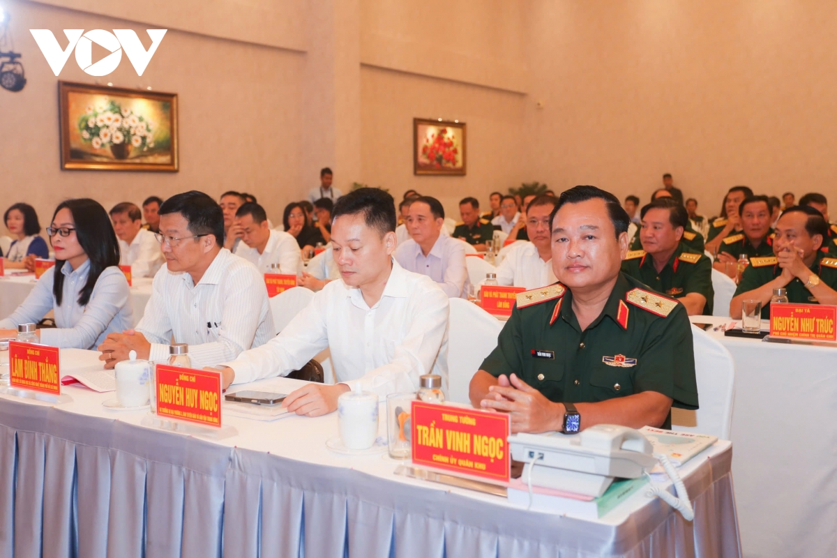 bao chi can chuyen minh tu trang thai chi phan anh sang viec kien tao hinh anh 1