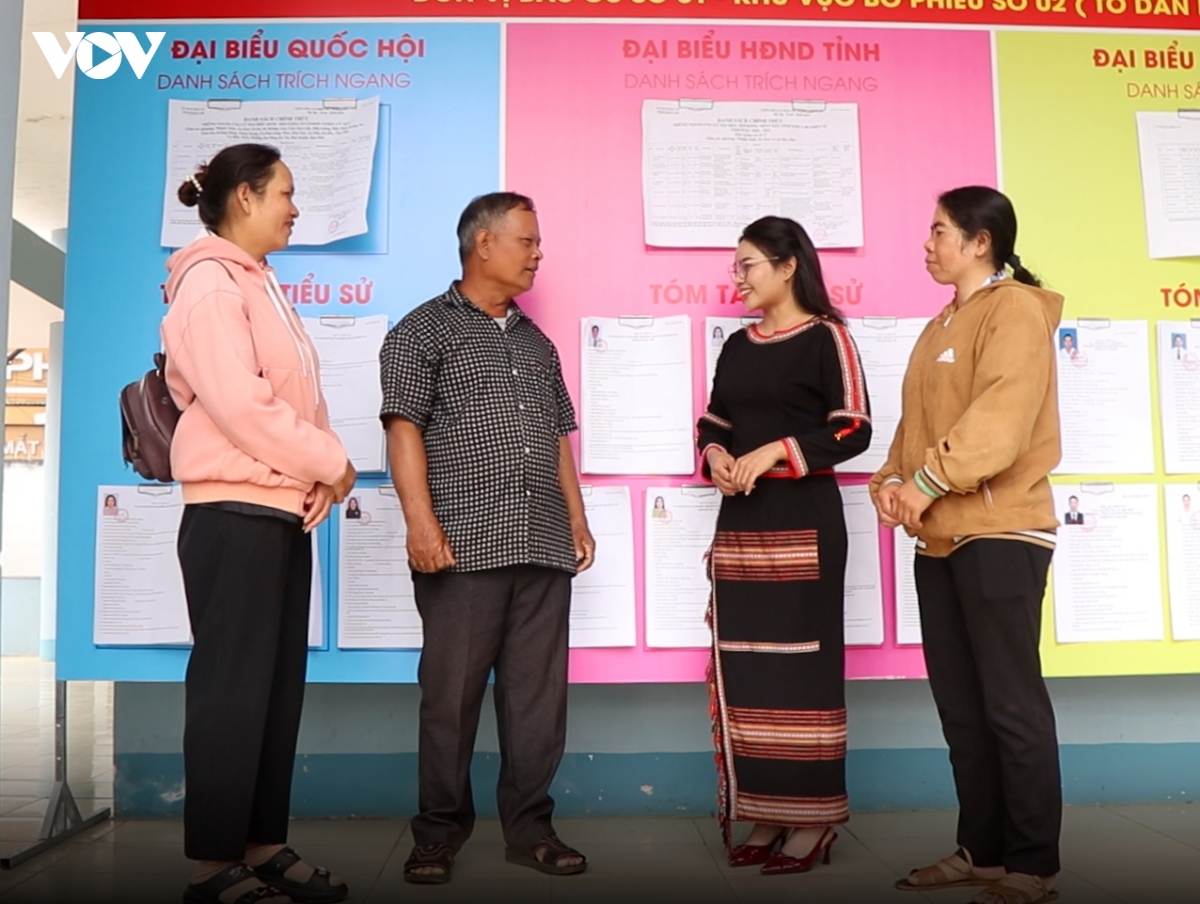 tieng noi buon lang den nghi truong hinh anh 1