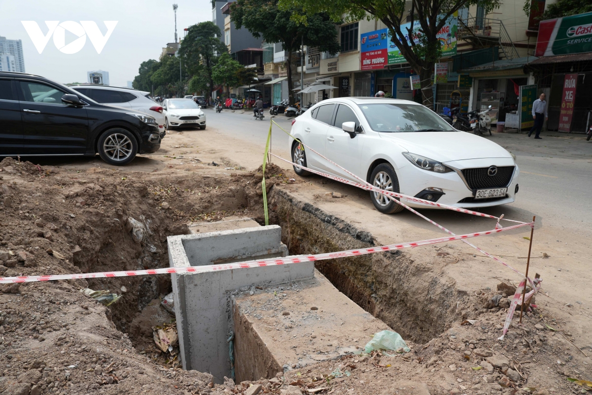 tiem an nhieu nguy co mat an toan khi thi cong du an kenh la khe hinh anh 2