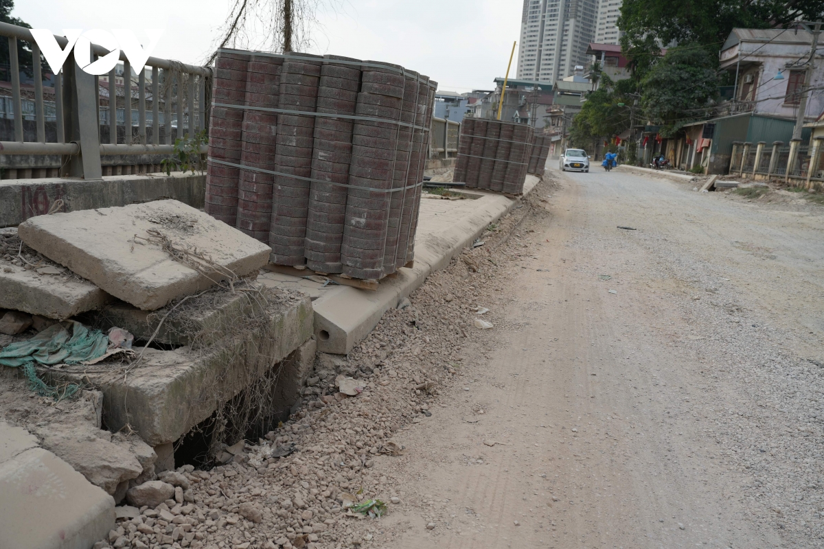 tiem an nhieu nguy co mat an toan khi thi cong du an kenh la khe hinh anh 15