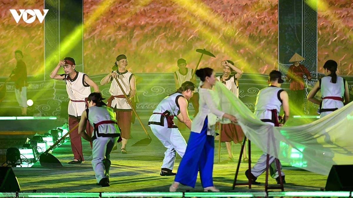  thi di ngon chi , dem nghe thuat ton vinh di san thi ca hoang trieu nguyen hinh anh 7