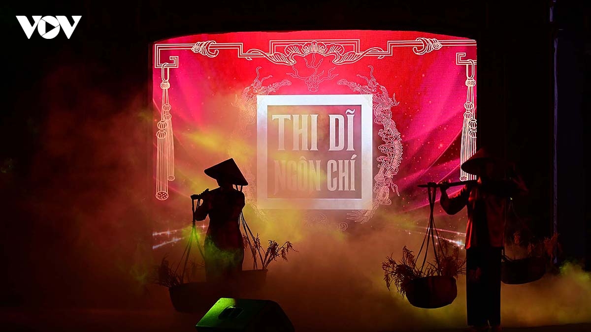  thi di ngon chi , dem nghe thuat ton vinh di san thi ca hoang trieu nguyen hinh anh 3