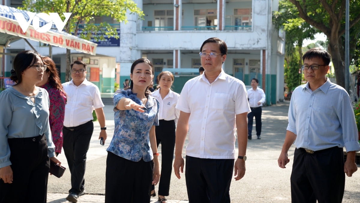 tp.hcm ra soat, dam bao khong bo sot nguoi du dieu kien tham gia bau cu hinh anh 2