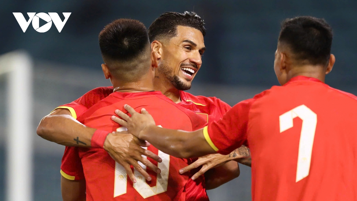 Hoàng Hên “gây bão” sau trận ĐT Việt Nam thắng 3-0 ĐT Bangladesh