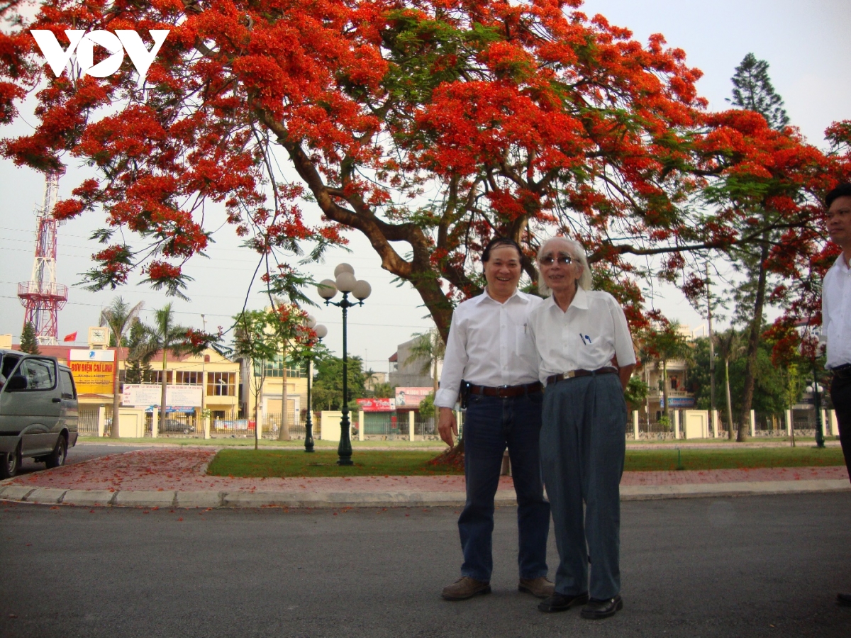 nghe thuat pho nhac cho tho qua nhung bai ca di cung nam thang hinh anh 1