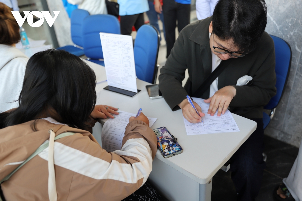 chu nhat Do 2026 thu hut dong dao sinh vien tp.hcm tinh nguyen hien mau hinh anh 4