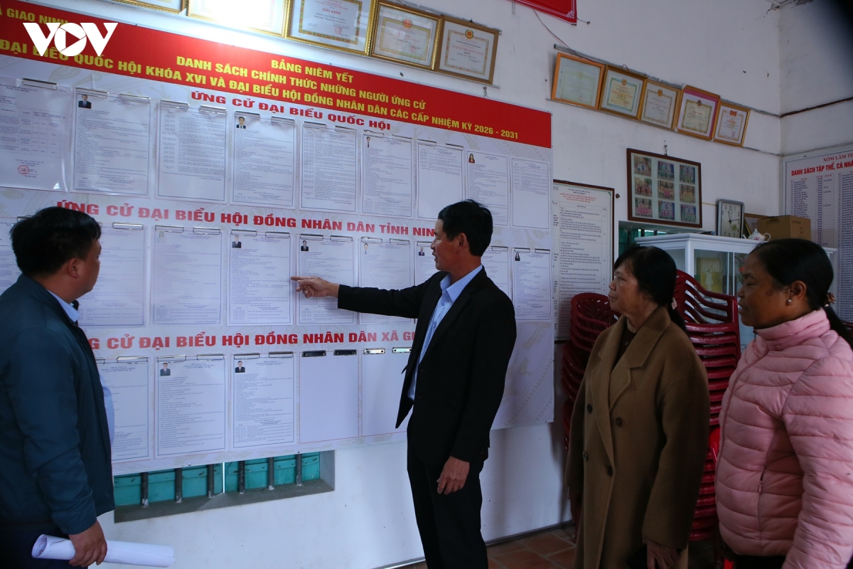 ninh binh ron rang khi the huong toi ngay bau cu hinh anh 11