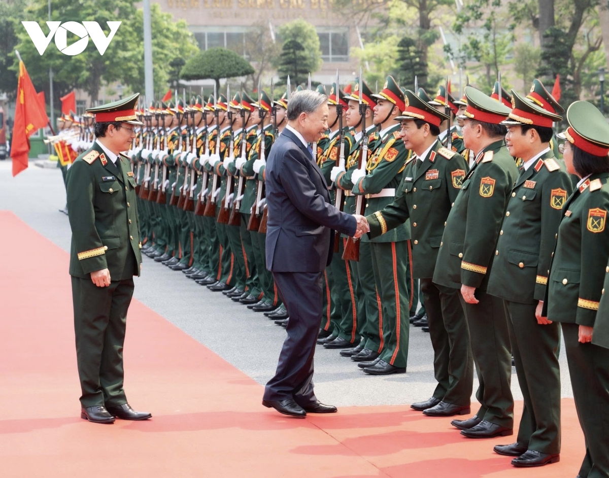 tong bi thu to lam luon quan triet sau sac quan diem lay nguoi benh lam trung tam hinh anh 1