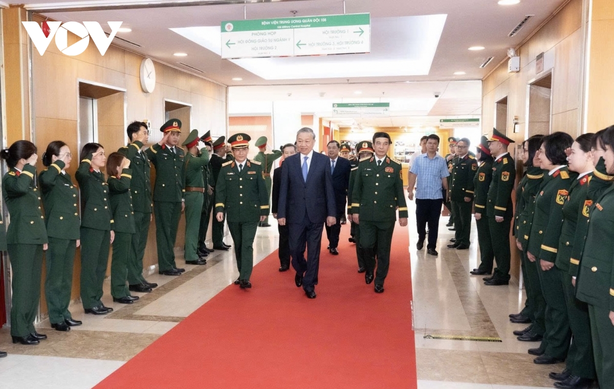 tong bi thu to lam luon quan triet sau sac quan diem lay nguoi benh lam trung tam hinh anh 2