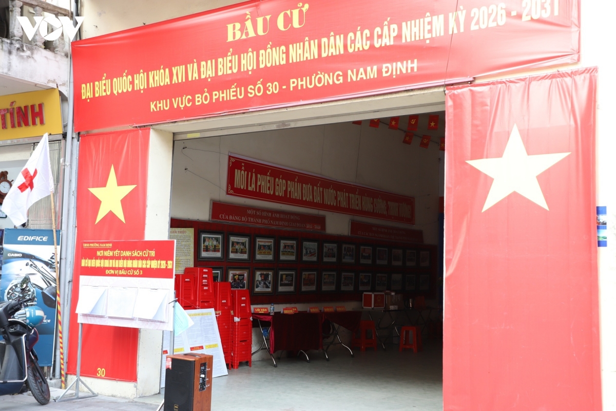 ninh binh ron rang khi the huong toi ngay bau cu hinh anh 4