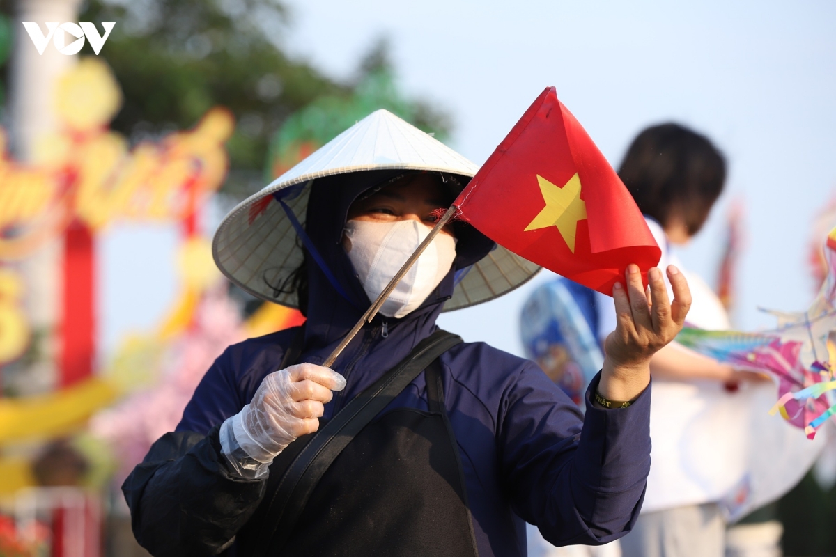 ninh binh ron rang khi the huong toi ngay bau cu hinh anh 20