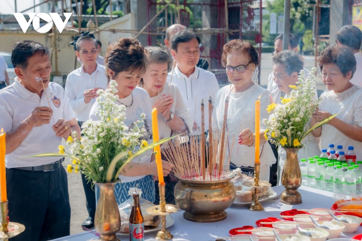 kieu bao thai lan tri an cac anh hung liet sy hinh anh 7