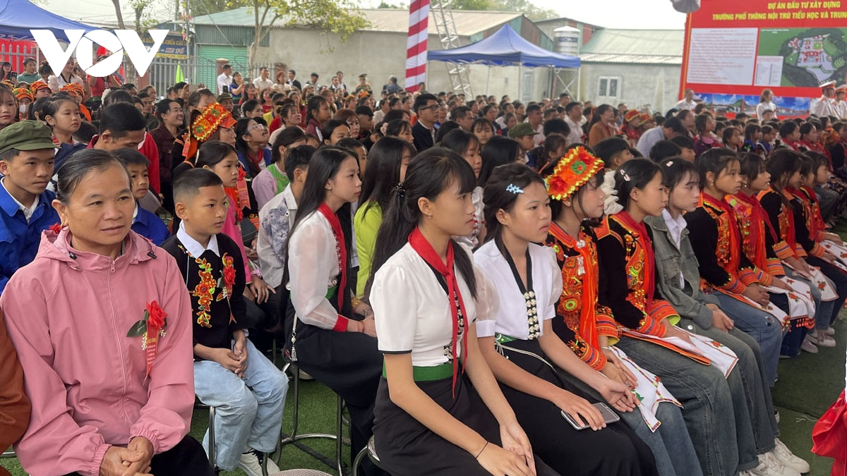 cap nhat Dong loat khoi cong cac truong noi tru tai khu vuc bien gioi dat lien hinh anh 14