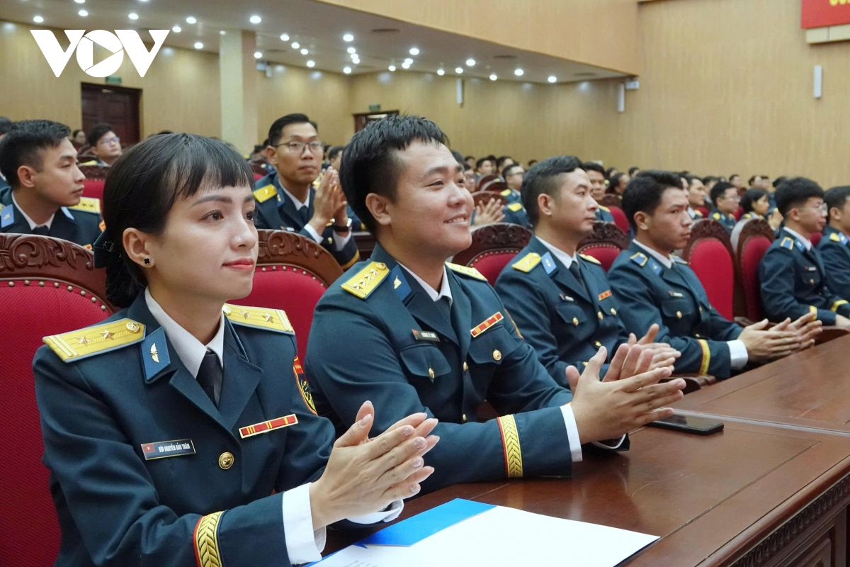 lan toa nhung dien hinh tieu bieu cua tuoi tre phong khong - khong quan hinh anh 5