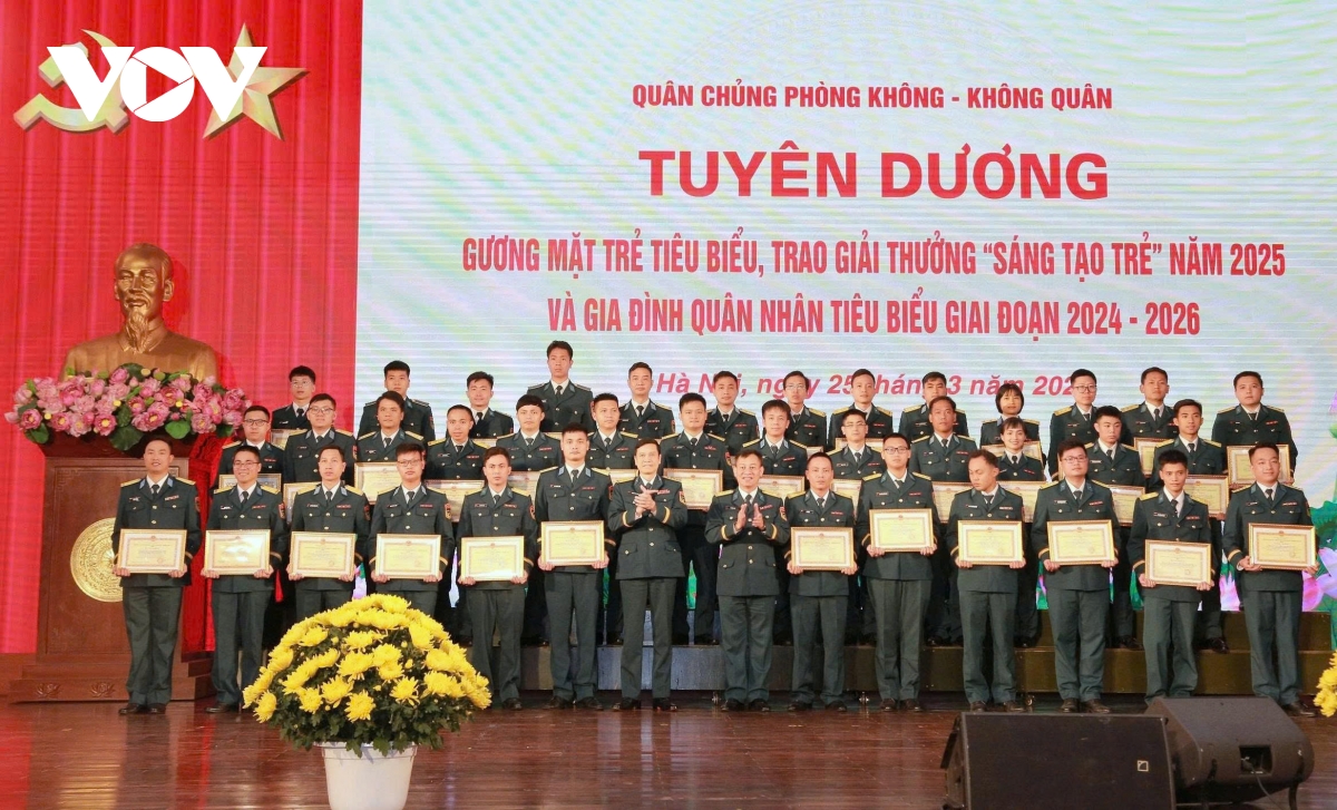 lan toa nhung dien hinh tieu bieu cua tuoi tre phong khong - khong quan hinh anh 7