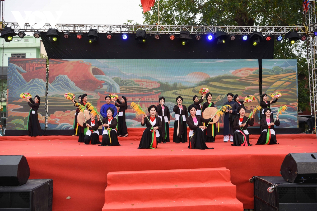 Dac sac le hoi lang diem - dau an mien quan ho o bac ninh hinh anh 2