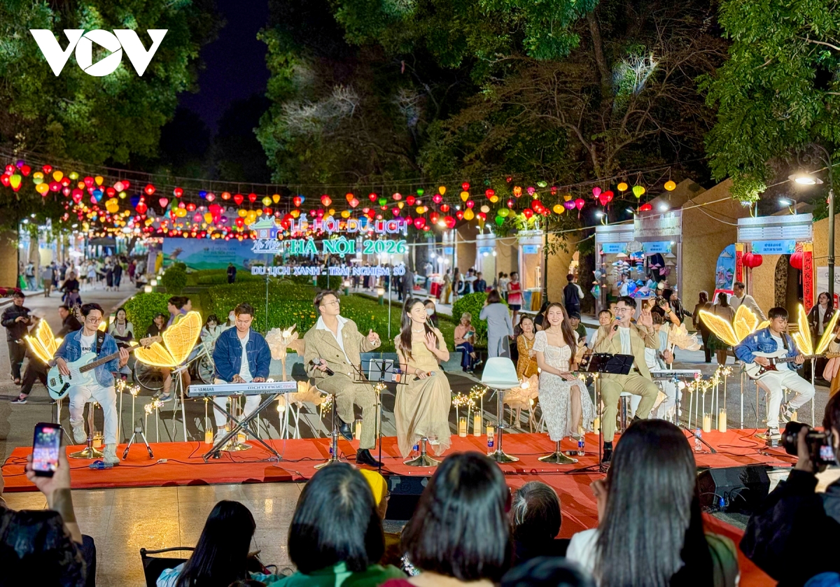 le hoi du lich ha noi 2026 mo ra trai nghiem du lich xanh, cong nghe so hinh anh 1
