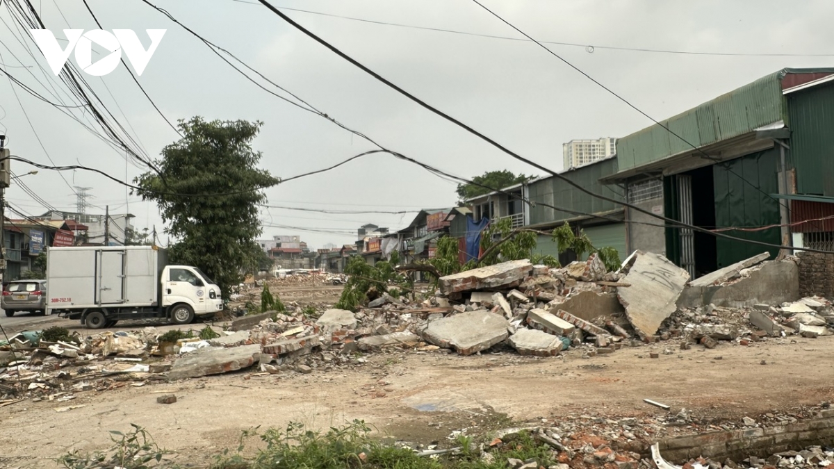 vuong giai phong mat bang, du an duong tam trinh, ha noi i ach keo dai hinh anh 2