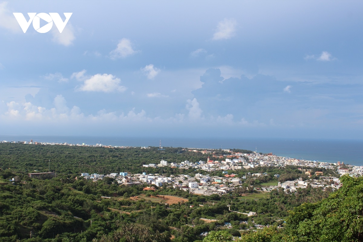 Dac khu phu quy xin tang phu cap, go kho giao thong va y te hinh anh 2