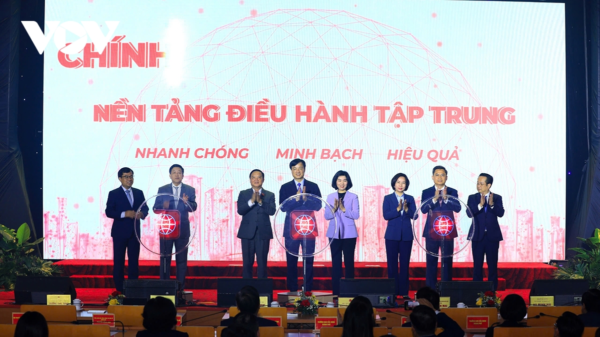 Hà Nội khai trương nền tảng điều hành tập trung hai cấp